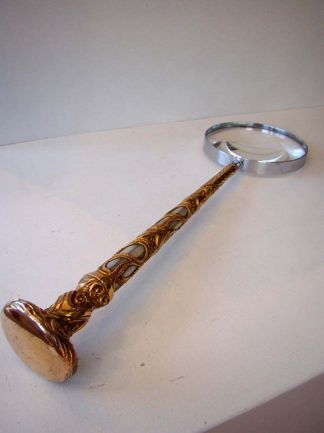 A Magnificent 17 1/2" long gold-plated and mother-of-pearl mounted Magnifying glass — image 4